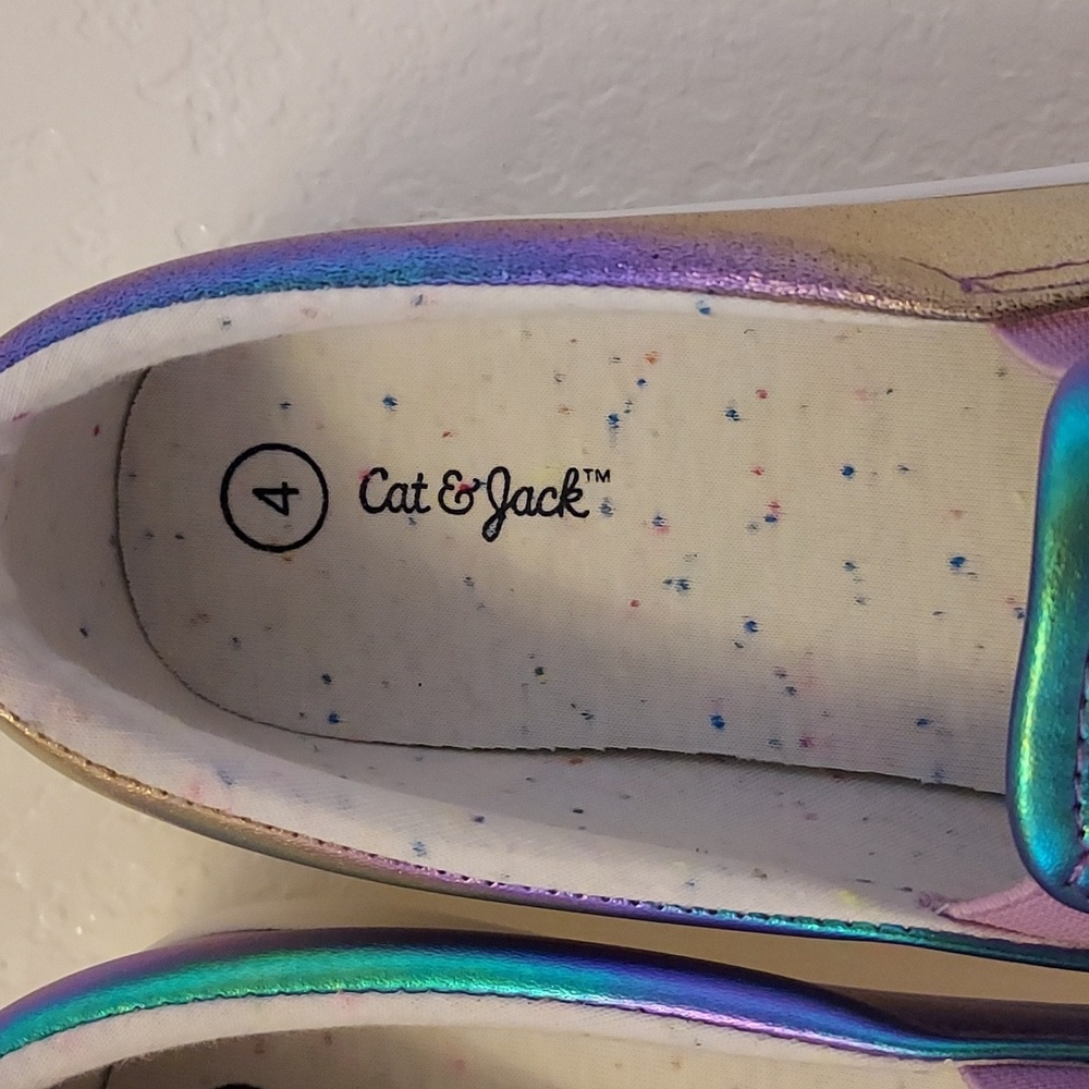 Girls Cat & Jack Iridescent Sneaker - Picture 5 of 8